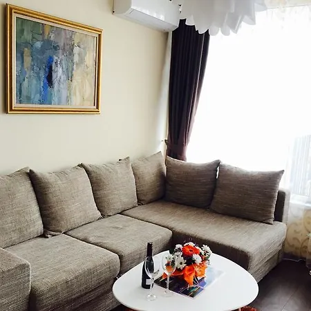 Апартамент Orange In Royal City Пловдив