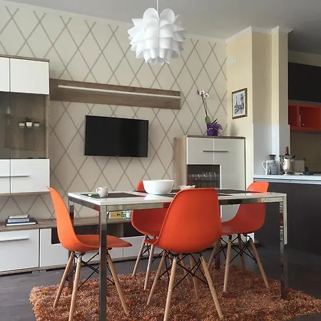 Апартамент Orange In Royal City